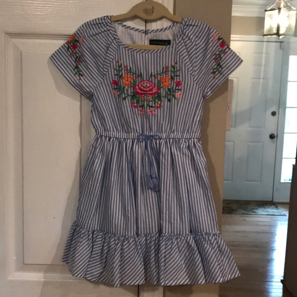 Size 5 girls embroidered dress